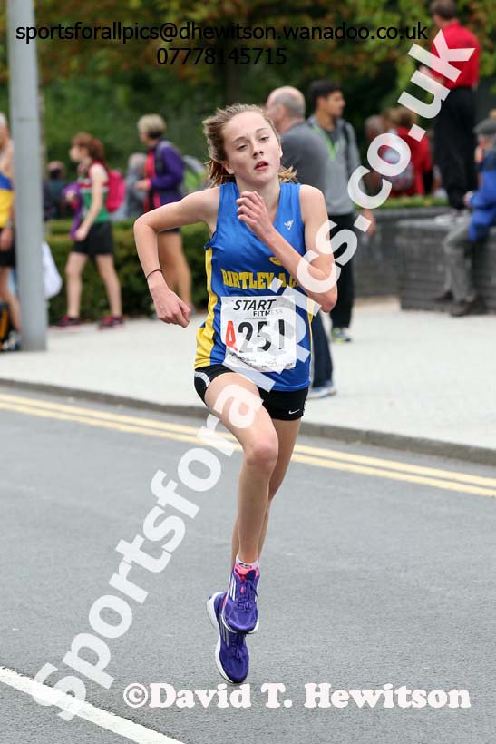 Womens under-17s Northern Road Relays, Warrington. Photo: David T. Hewitson/Sports for All Pics